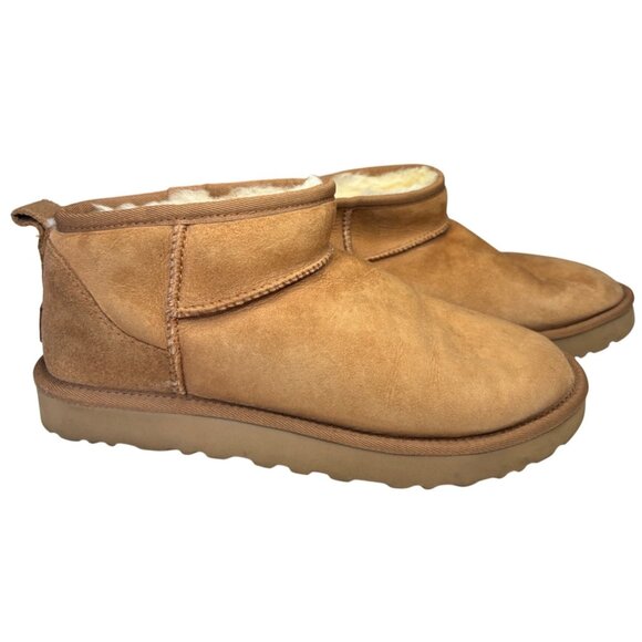 UGG Classic Short Boots Chestnut Suede Size 9 Genuine Sheepskin Cozy Winter Must - Picture 2 of 8